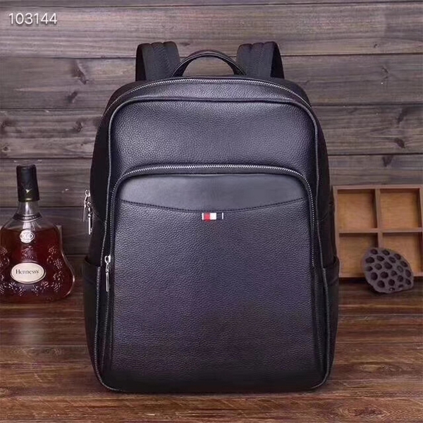 スーパーコピーブランドバッグ正面デザイン